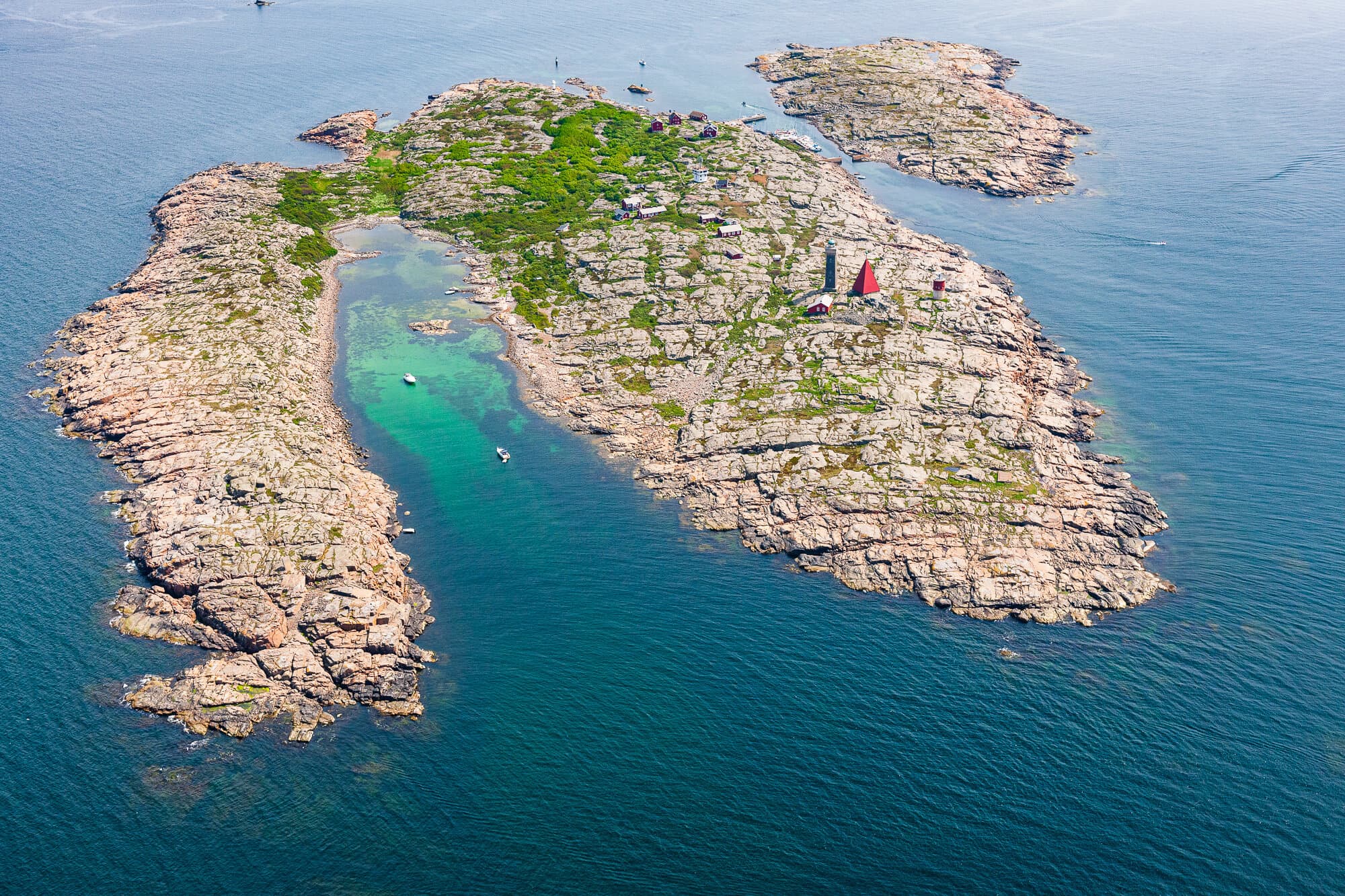 Vinga fyr i Göteborgs skärgård, mål för möhippa på RIB-båt